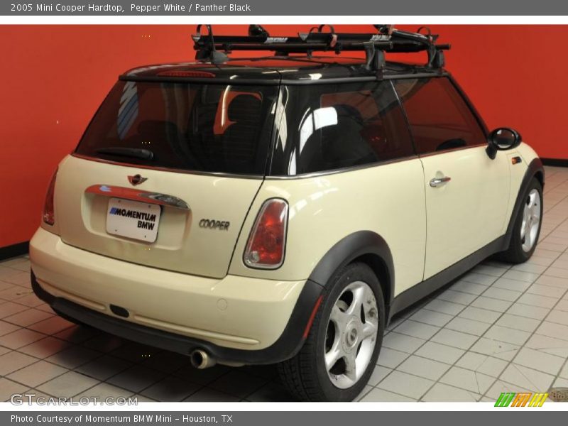 Pepper White / Panther Black 2005 Mini Cooper Hardtop
