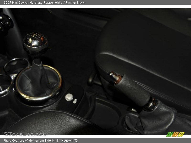 Pepper White / Panther Black 2005 Mini Cooper Hardtop