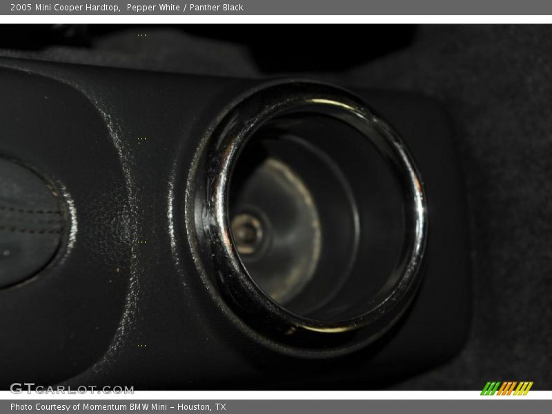 Pepper White / Panther Black 2005 Mini Cooper Hardtop