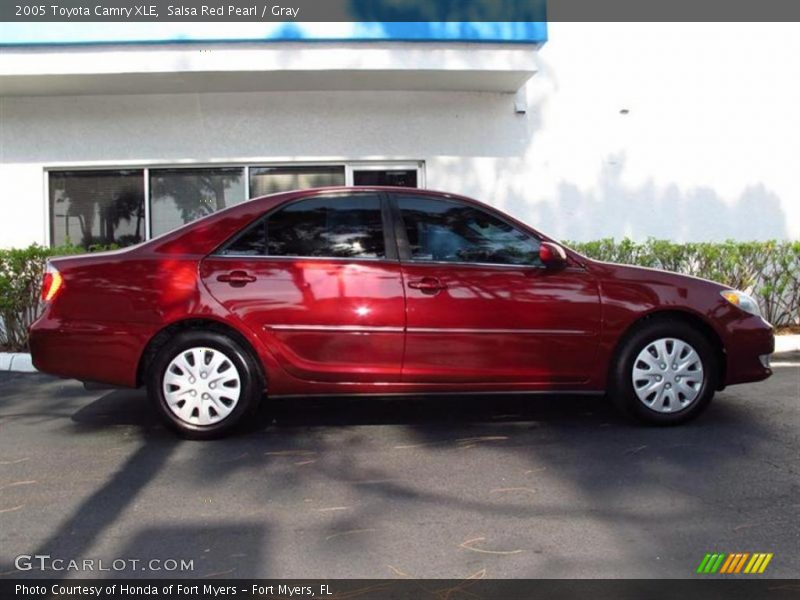 Salsa Red Pearl / Gray 2005 Toyota Camry XLE