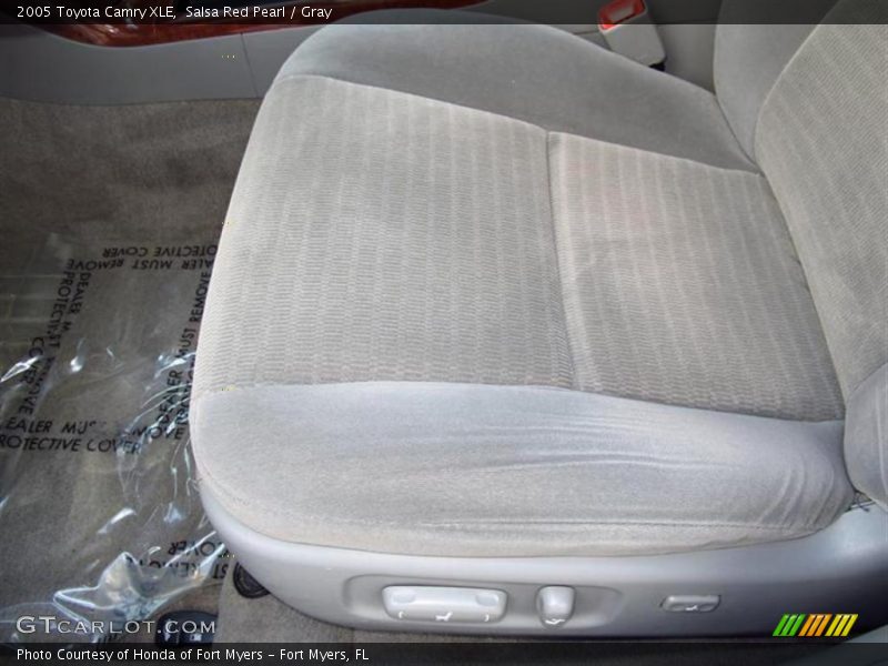 Salsa Red Pearl / Gray 2005 Toyota Camry XLE