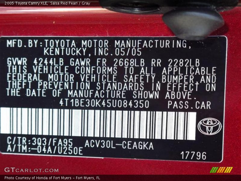 Salsa Red Pearl / Gray 2005 Toyota Camry XLE