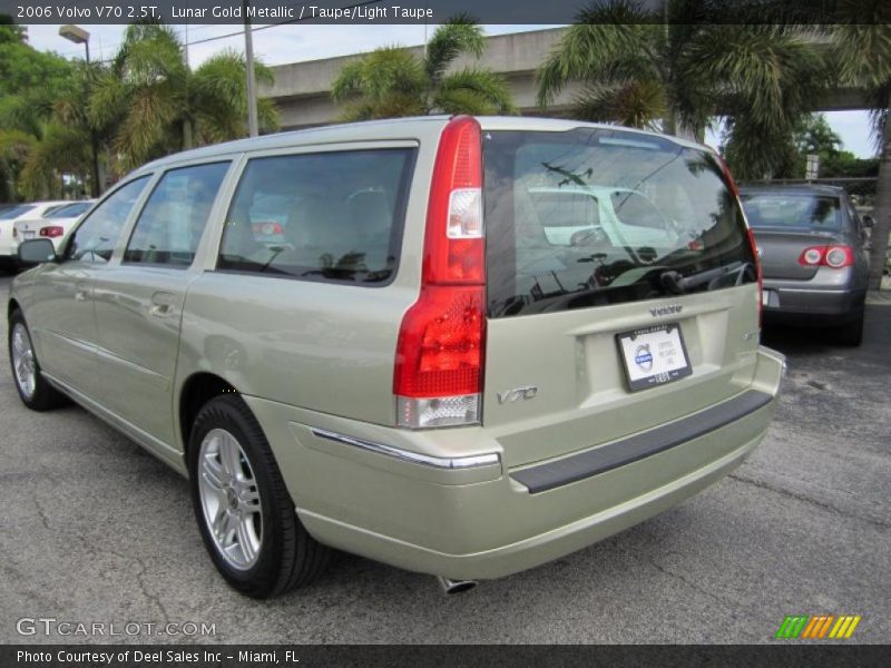 Lunar Gold Metallic / Taupe/Light Taupe 2006 Volvo V70 2.5T