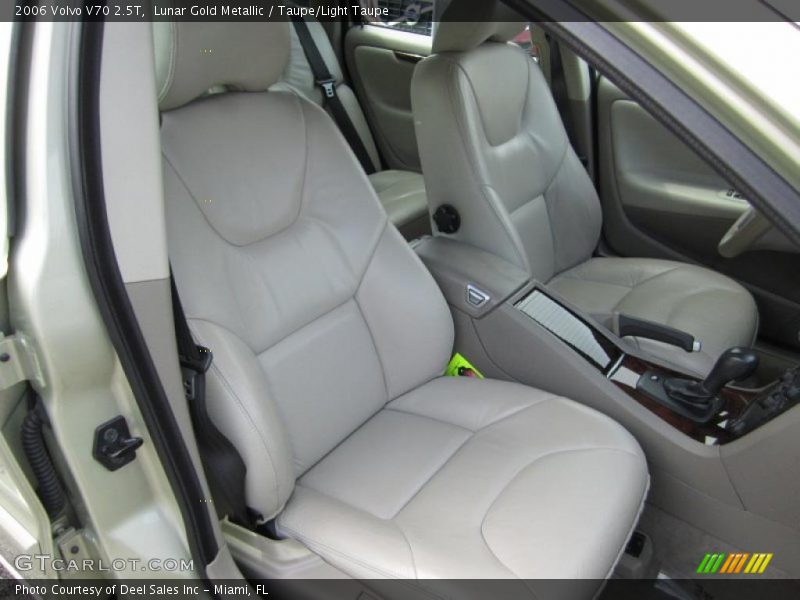  2006 V70 2.5T Taupe/Light Taupe Interior