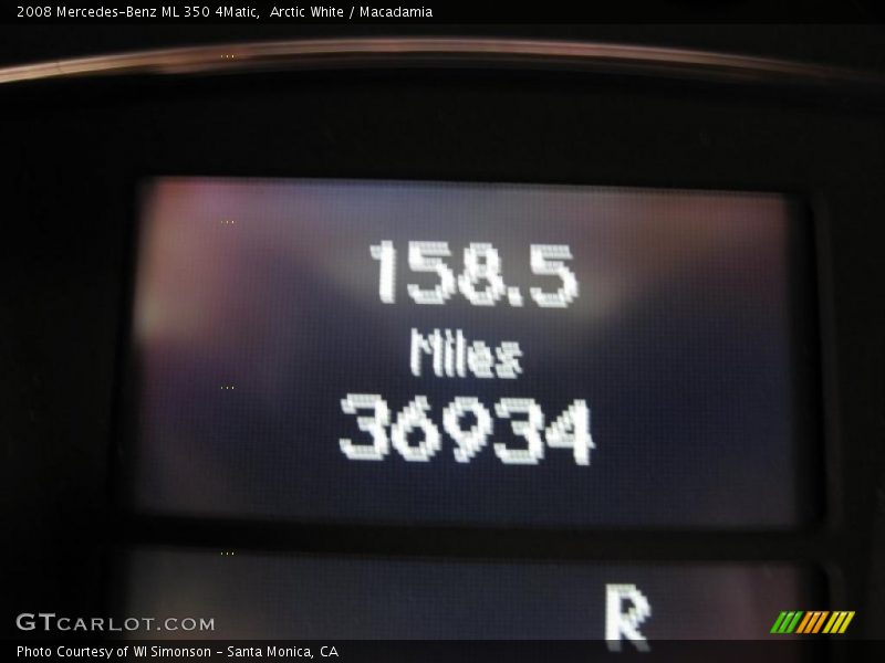 Arctic White / Macadamia 2008 Mercedes-Benz ML 350 4Matic