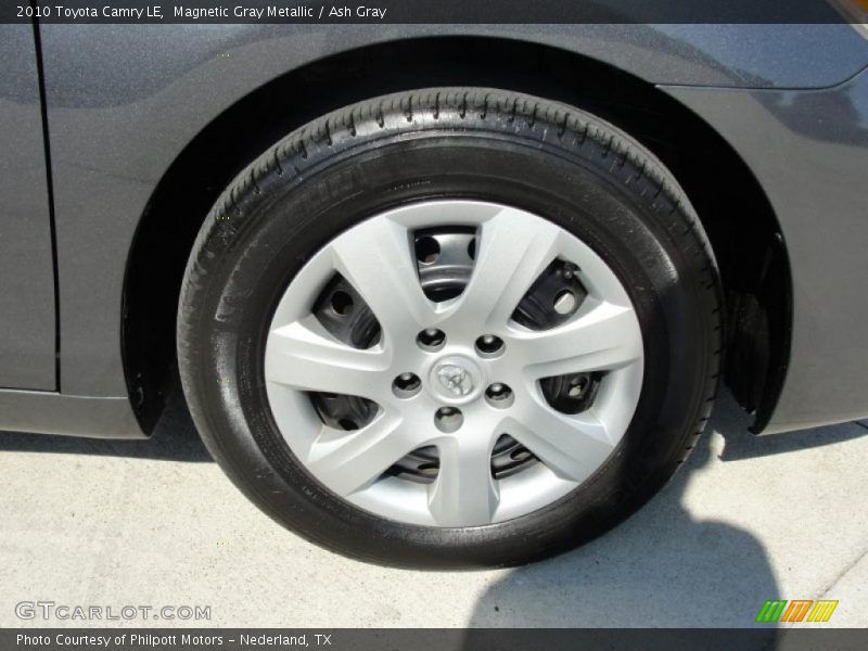 Magnetic Gray Metallic / Ash Gray 2010 Toyota Camry LE