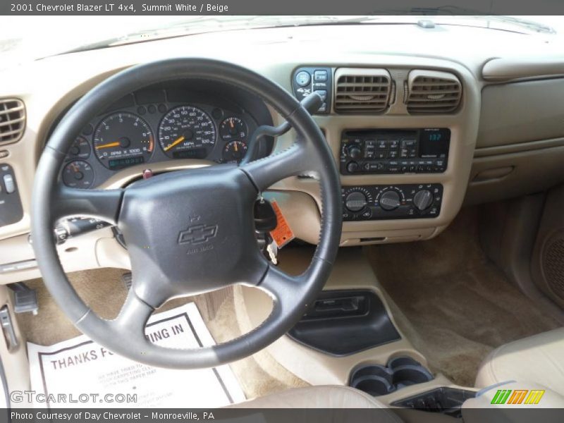 Summit White / Beige 2001 Chevrolet Blazer LT 4x4