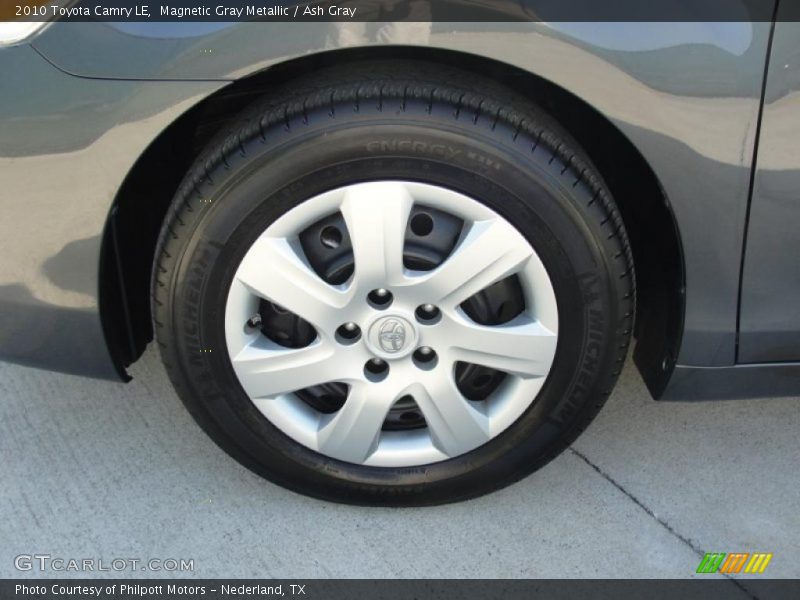 Magnetic Gray Metallic / Ash Gray 2010 Toyota Camry LE