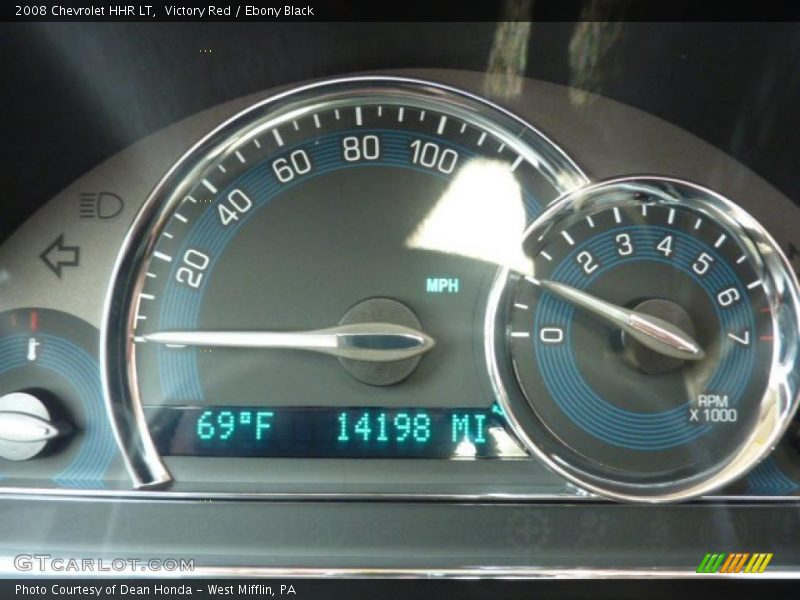 Victory Red / Ebony Black 2008 Chevrolet HHR LT