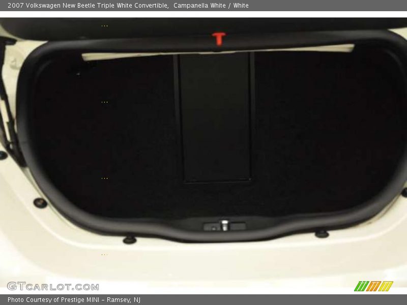 Campanella White / White 2007 Volkswagen New Beetle Triple White Convertible