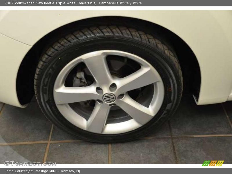 Campanella White / White 2007 Volkswagen New Beetle Triple White Convertible