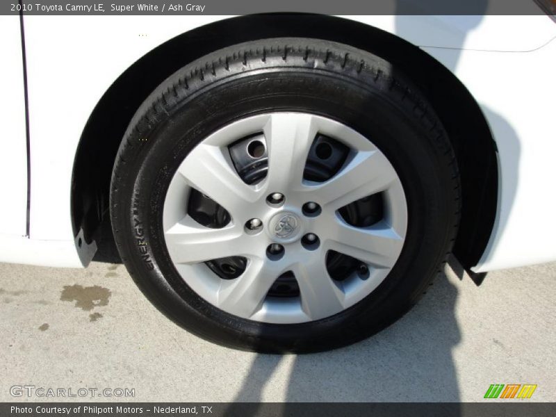 Super White / Ash Gray 2010 Toyota Camry LE