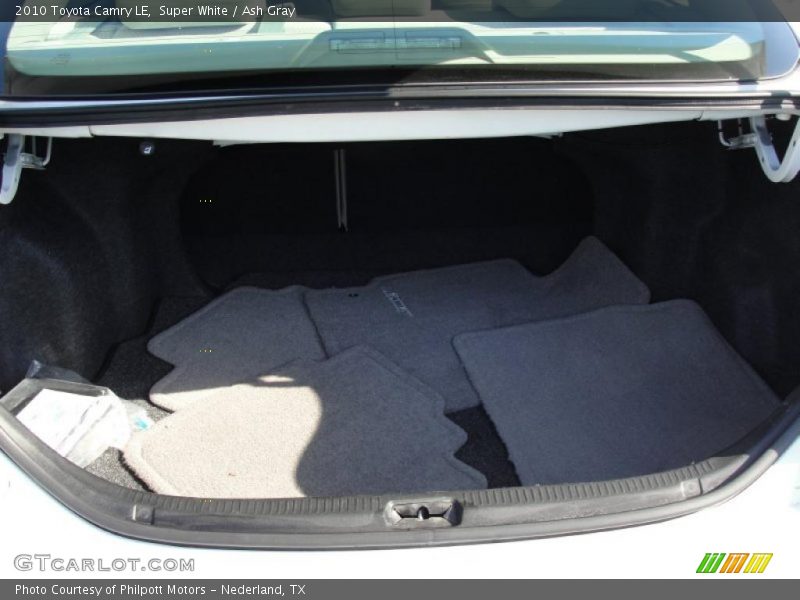 Super White / Ash Gray 2010 Toyota Camry LE