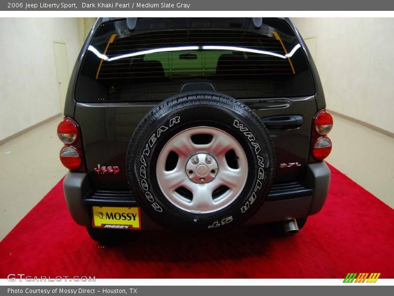 Dark Khaki Pearl / Medium Slate Gray 2006 Jeep Liberty Sport