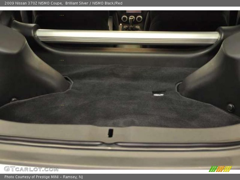 Brilliant Silver / NISMO Black/Red 2009 Nissan 370Z NISMO Coupe