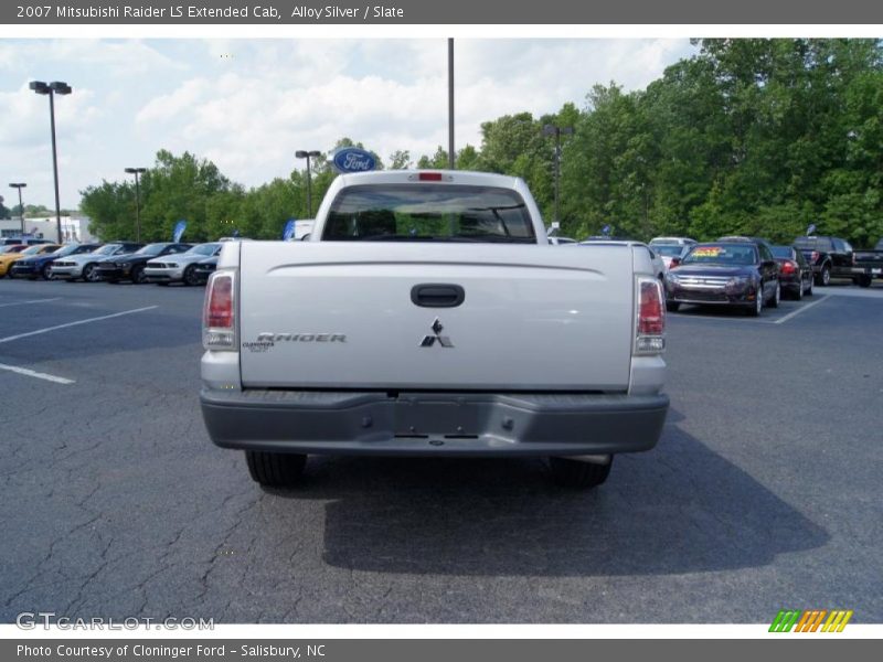 Alloy Silver / Slate 2007 Mitsubishi Raider LS Extended Cab