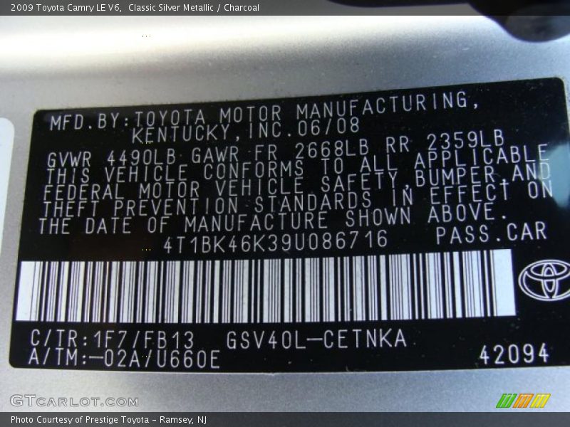 Classic Silver Metallic / Charcoal 2009 Toyota Camry LE V6