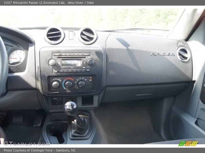Alloy Silver / Slate 2007 Mitsubishi Raider LS Extended Cab