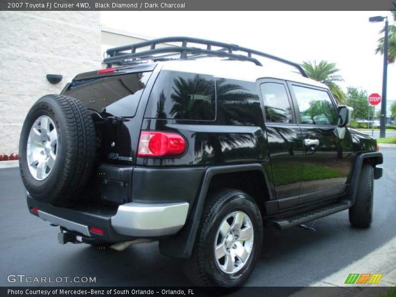Black Diamond / Dark Charcoal 2007 Toyota FJ Cruiser 4WD