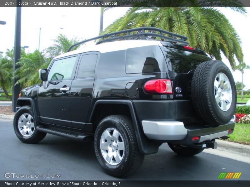 Black Diamond / Dark Charcoal 2007 Toyota FJ Cruiser 4WD