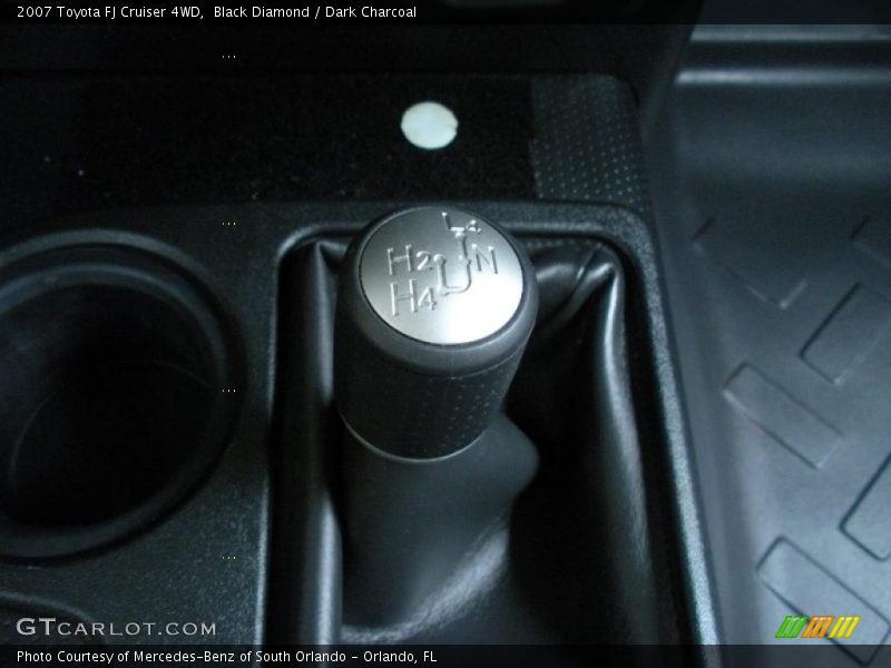 Black Diamond / Dark Charcoal 2007 Toyota FJ Cruiser 4WD