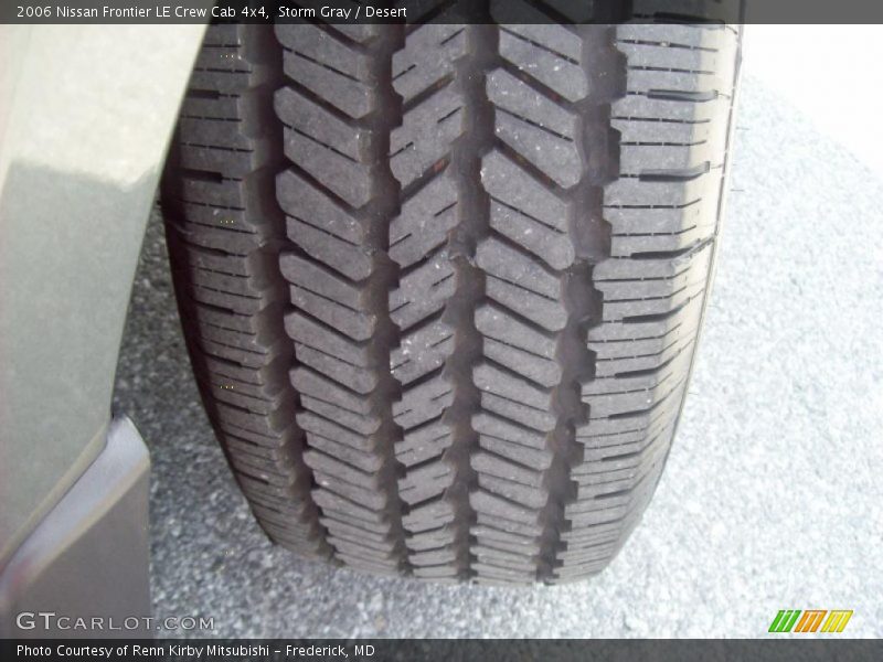 Storm Gray / Desert 2006 Nissan Frontier LE Crew Cab 4x4