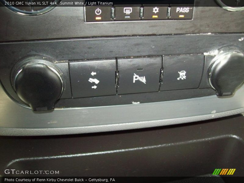 Summit White / Light Titanium 2010 GMC Yukon XL SLT 4x4