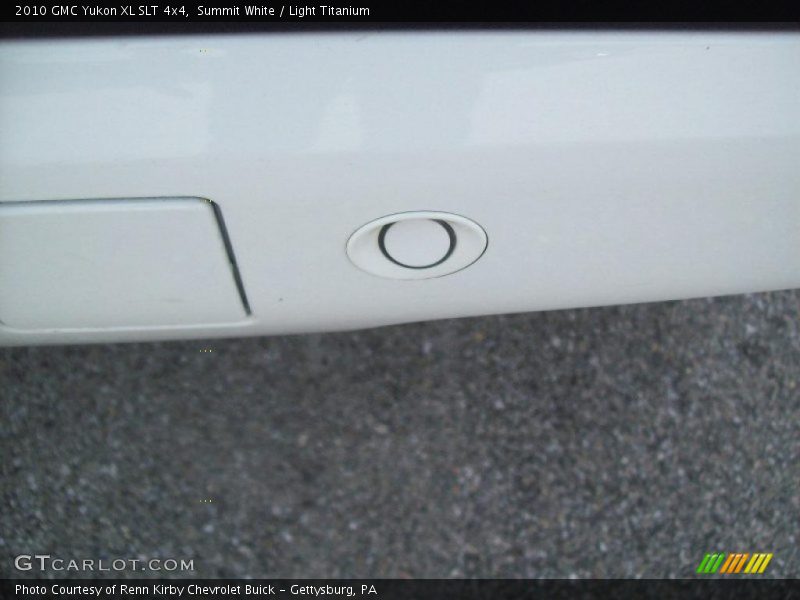 Summit White / Light Titanium 2010 GMC Yukon XL SLT 4x4