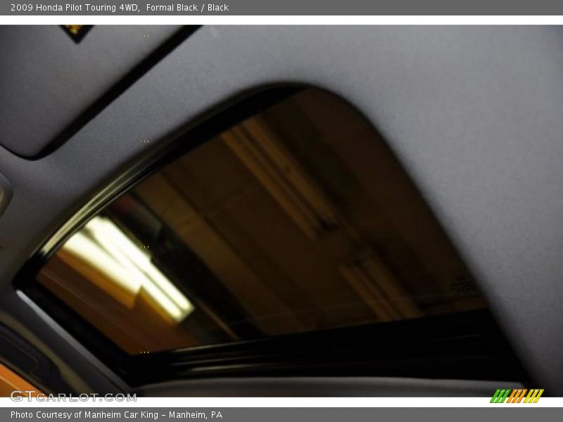 Formal Black / Black 2009 Honda Pilot Touring 4WD