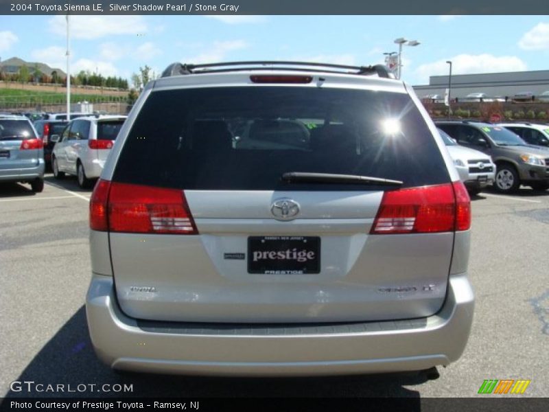 Silver Shadow Pearl / Stone Gray 2004 Toyota Sienna LE