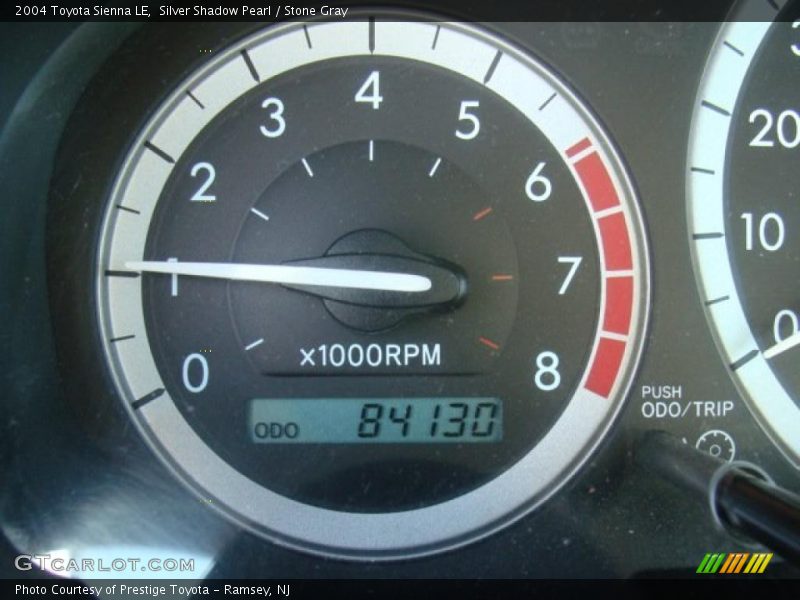 Silver Shadow Pearl / Stone Gray 2004 Toyota Sienna LE