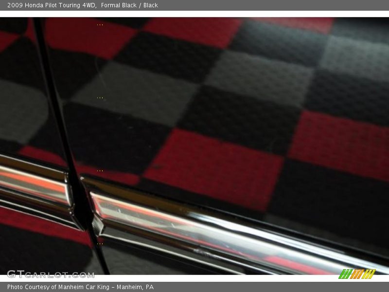 Formal Black / Black 2009 Honda Pilot Touring 4WD