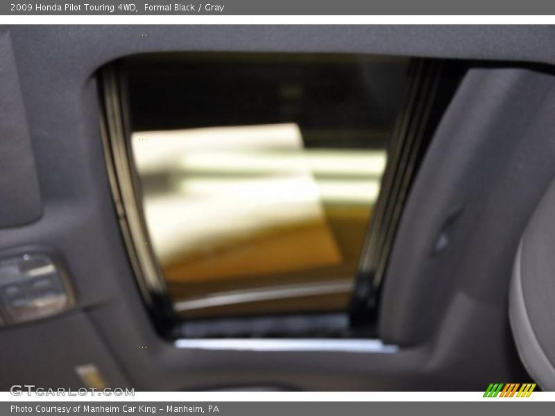 Formal Black / Gray 2009 Honda Pilot Touring 4WD