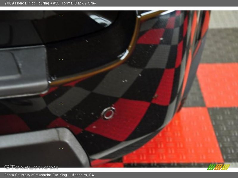 Formal Black / Gray 2009 Honda Pilot Touring 4WD