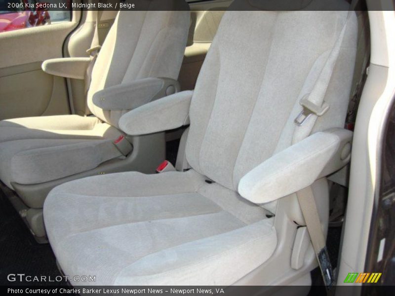 Midnight Black / Beige 2006 Kia Sedona LX
