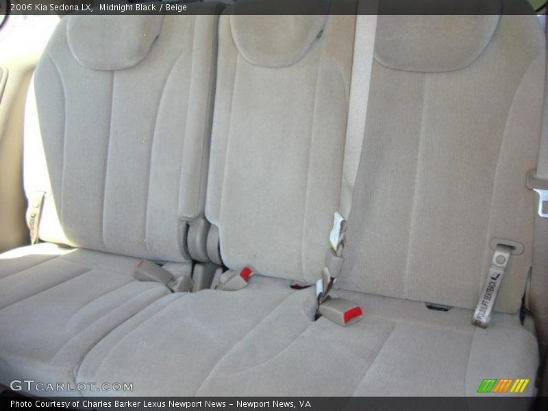 Midnight Black / Beige 2006 Kia Sedona LX