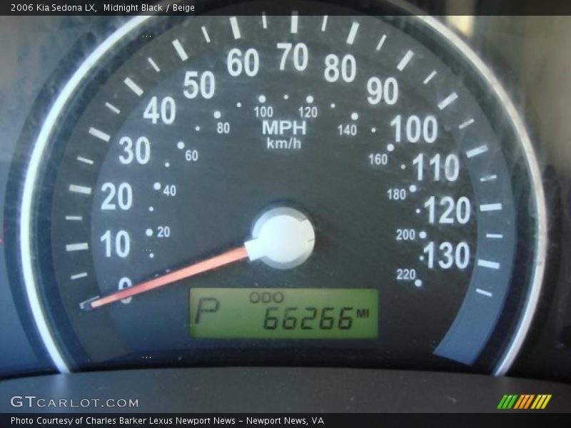 Midnight Black / Beige 2006 Kia Sedona LX