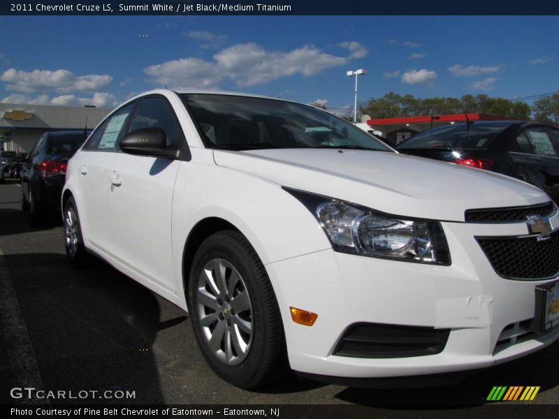 Summit White / Jet Black/Medium Titanium 2011 Chevrolet Cruze LS
