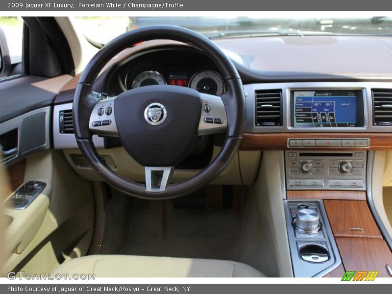 Porcelain White / Champagne/Truffle 2009 Jaguar XF Luxury