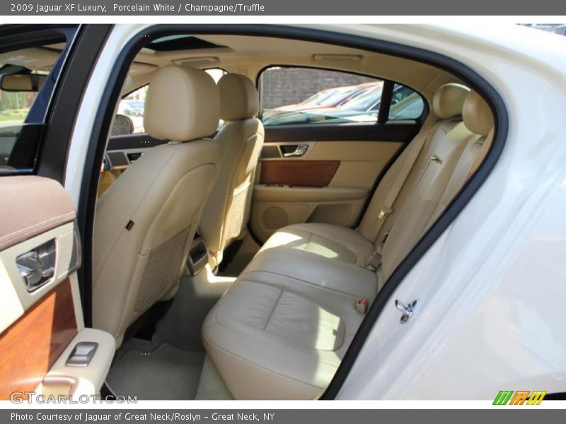 Porcelain White / Champagne/Truffle 2009 Jaguar XF Luxury