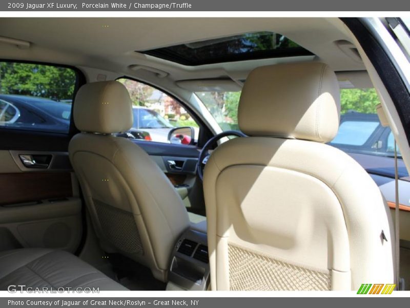 Porcelain White / Champagne/Truffle 2009 Jaguar XF Luxury