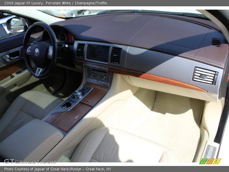 Porcelain White / Champagne/Truffle 2009 Jaguar XF Luxury