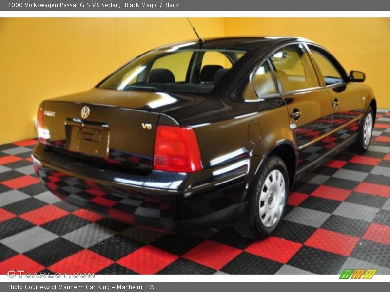Black Magic / Black 2000 Volkswagen Passat GLS V6 Sedan