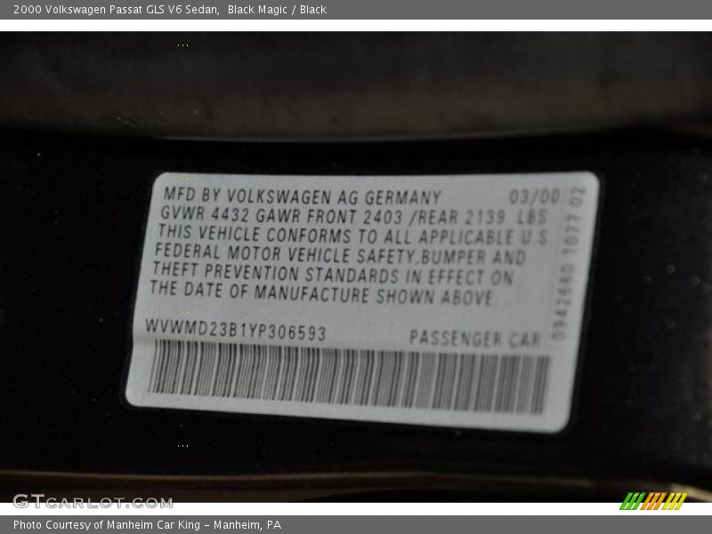 Black Magic / Black 2000 Volkswagen Passat GLS V6 Sedan