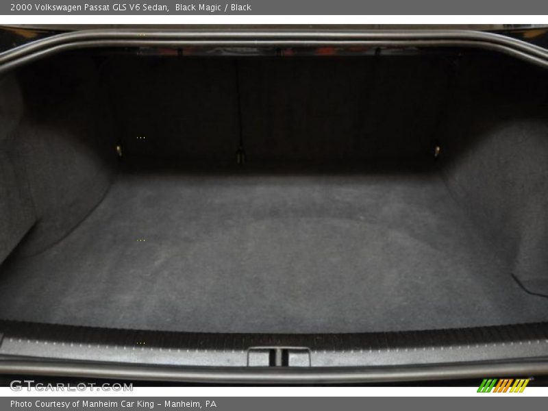 Black Magic / Black 2000 Volkswagen Passat GLS V6 Sedan