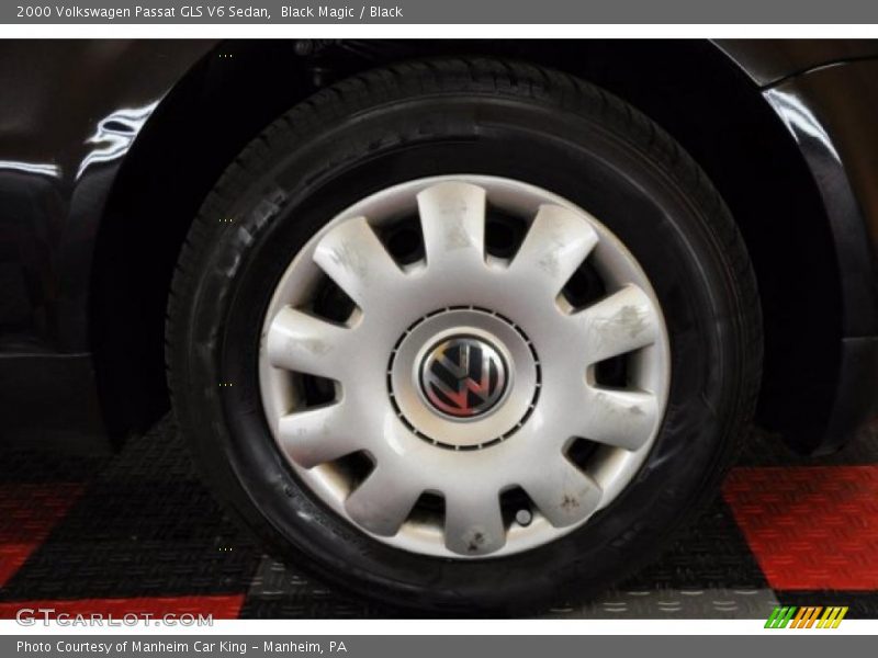 Black Magic / Black 2000 Volkswagen Passat GLS V6 Sedan