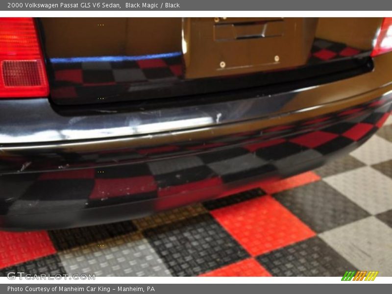 Black Magic / Black 2000 Volkswagen Passat GLS V6 Sedan