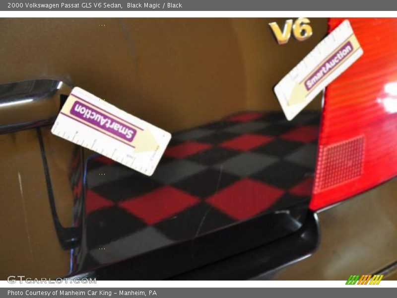 Black Magic / Black 2000 Volkswagen Passat GLS V6 Sedan