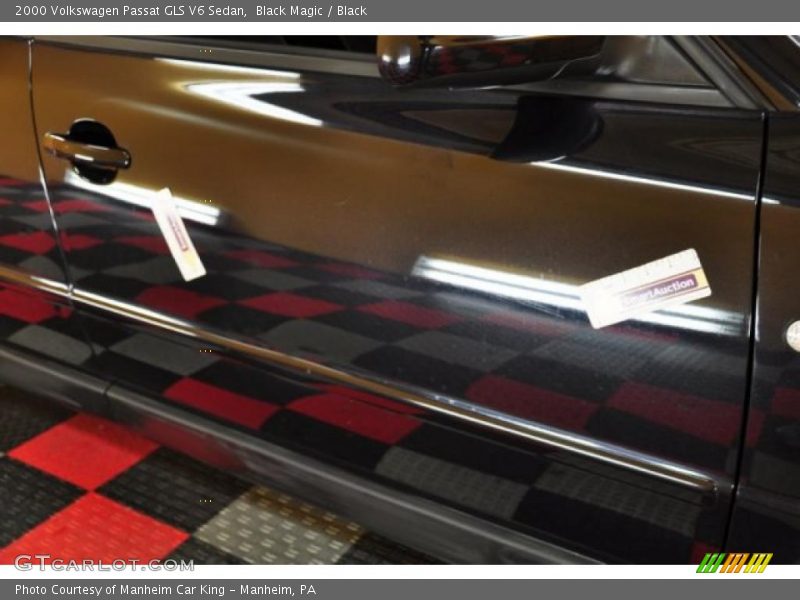 Black Magic / Black 2000 Volkswagen Passat GLS V6 Sedan