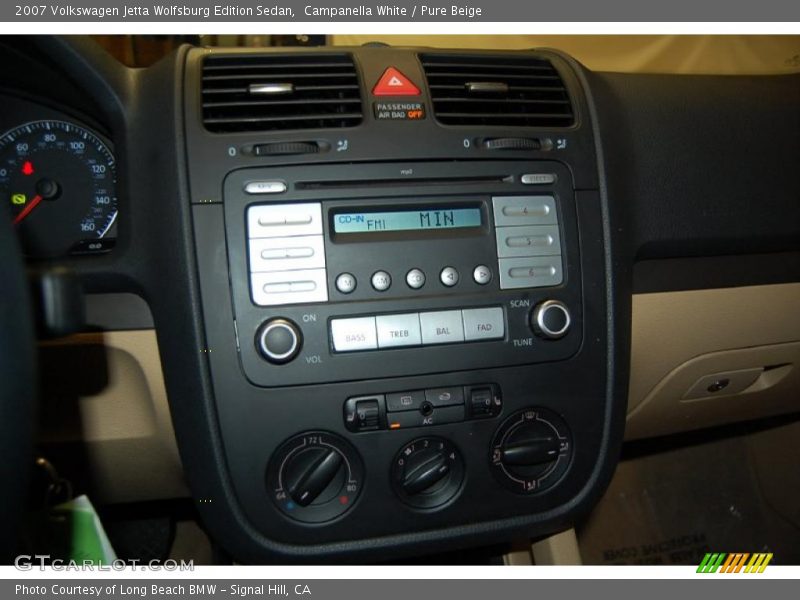 Campanella White / Pure Beige 2007 Volkswagen Jetta Wolfsburg Edition Sedan